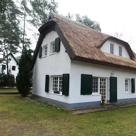 Ferienhaus Waldwinkel * غلوفي